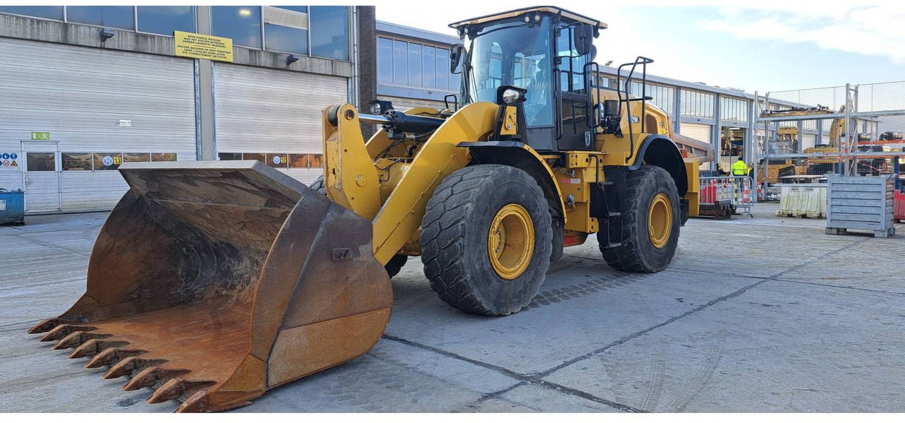 CAT 962M - Wheel loader: picture 1 CAT 962M - Wheel loader: picture 1