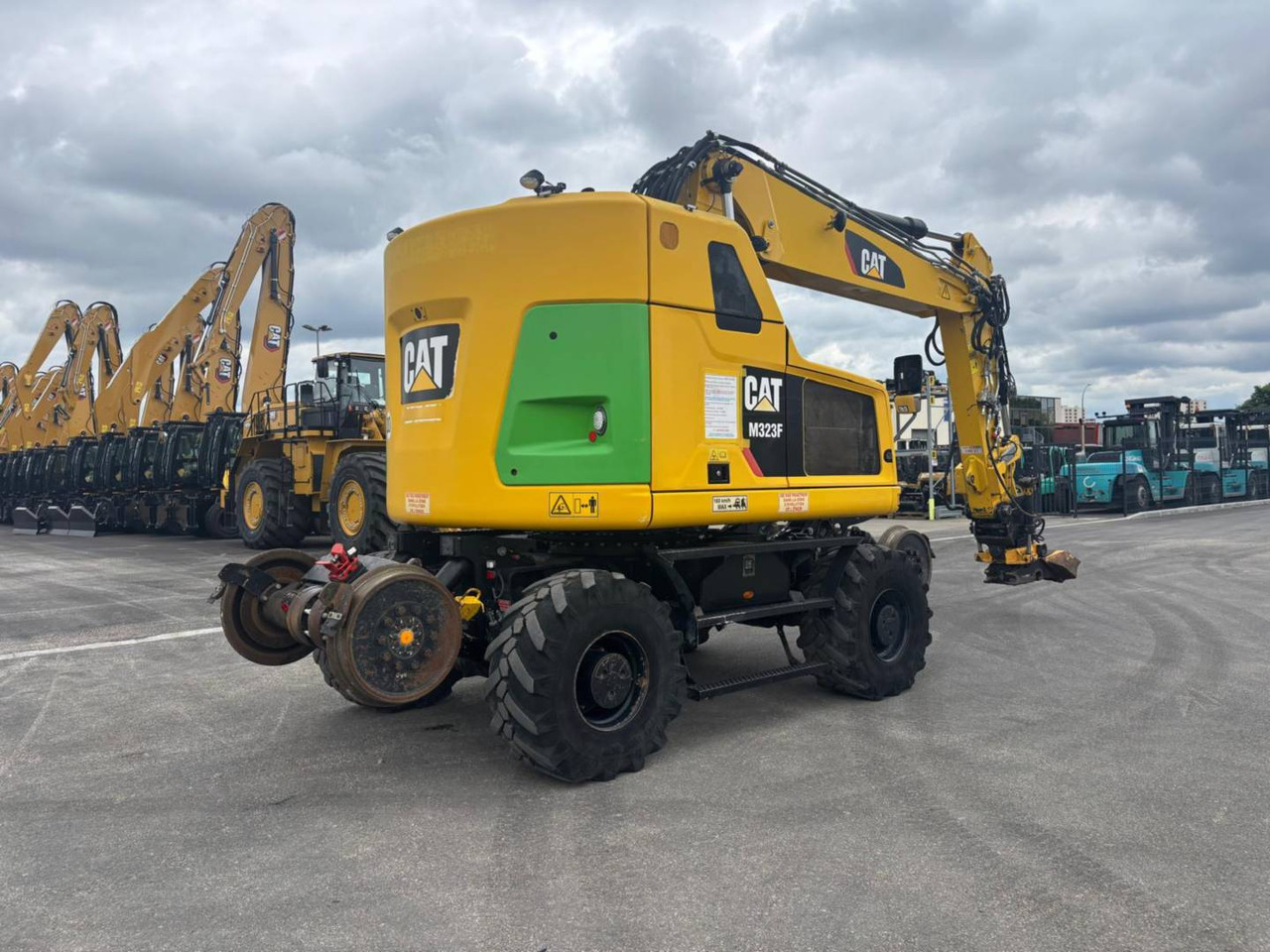 CAT M323F - Wheel excavator: picture 4 CAT M323F - Wheel excavator: picture 4