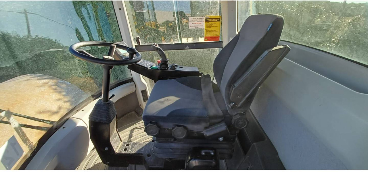 DYNAPAC CA6000 - Compactor: picture 5 DYNAPAC CA6000 - Compactor: picture 5