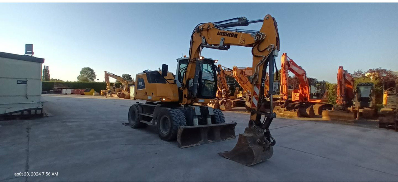 LIEBHERR A912 - Wheel excavator: picture 2 LIEBHERR A912 - Wheel excavator: picture 2