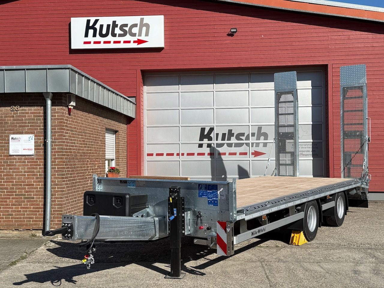 Müller-Mitteltal ETÜ-TA-R 21 Tieflader 7m, luftgefedert, LED - Dropside/ Flatbed trailer: picture 1 Müller-Mitteltal ETÜ-TA-R 21 Tieflader 7m, luftgefedert, LED - Dropside/ Flatbed trailer: picture 1