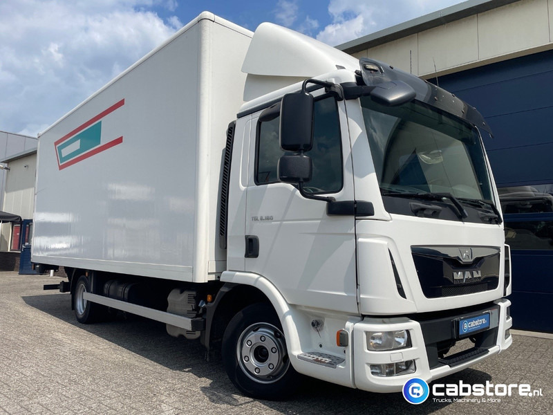 MAN TGL 8.180 4X2 BL Euro 6 - Bakwagen - Bouwjaar 2014 - Laadklep - 3 zitplaatsen - Km 432.134 - Box truck: picture 1 MAN TGL 8.180 4X2 BL Euro 6 - Bakwagen - Bouwjaar 2014 - Laadklep - 3 zitplaatsen - Km 432.134 - Box truck: picture 1