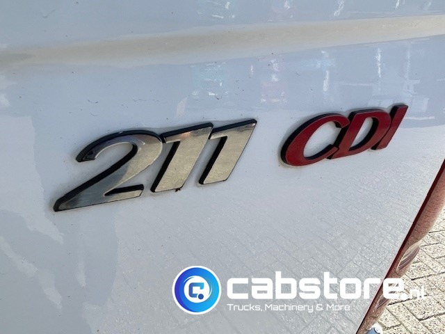 Minibus, Passenger van Mercedes-Benz SPRINTER  211 CDI - L2/H2-  Automatische versnellingsbak - 9 Persoons - Bouwjaar 2009 - APK tot 17-01-2026 ! - Side bars - Privacy glas - Airco: picture 15