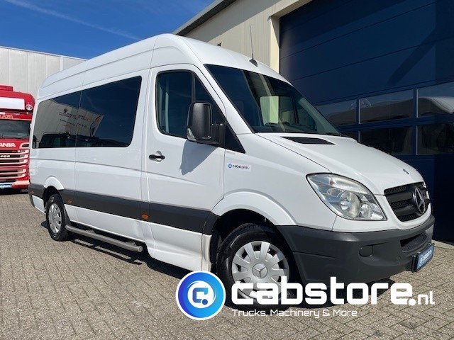 Minibus, Passenger van Mercedes-Benz SPRINTER  211 CDI - L2/H2-  Automatische versnellingsbak - 9 Persoons - Bouwjaar 2009 - APK tot 17-01-2026 ! - Side bars - Privacy glas - Airco: picture 19