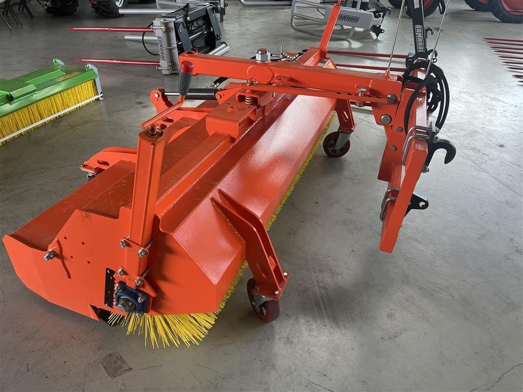 Sonarol ZM SNR - Broom: picture 2 Sonarol ZM SNR - Broom: picture 2