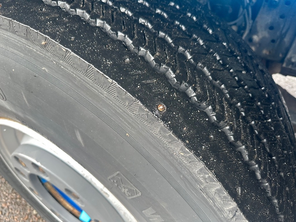 Hook lift truck Iveco AD 260S40 Y/FS CNG: picture 9 Hook lift truck Iveco AD 260S40 Y/FS CNG: picture 9