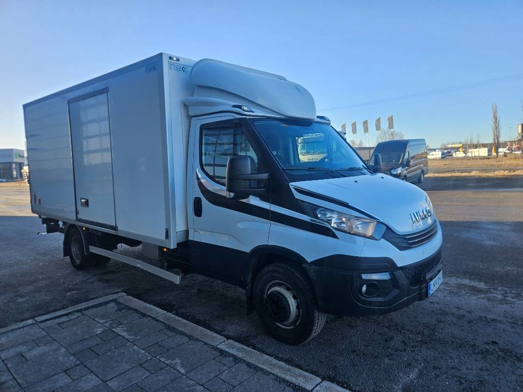 Iveco Daily 70C18 A8 - Box van: picture 2 Iveco Daily 70C18 A8 - Box van: picture 2