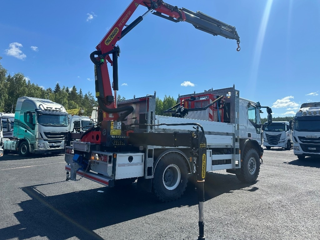 Iveco Eurocargo ML150E28 4x4 sähkölaitos varustein - Crane truck: picture 4 Iveco Eurocargo ML150E28 4x4 sähkölaitos varustein - Crane truck: picture 4