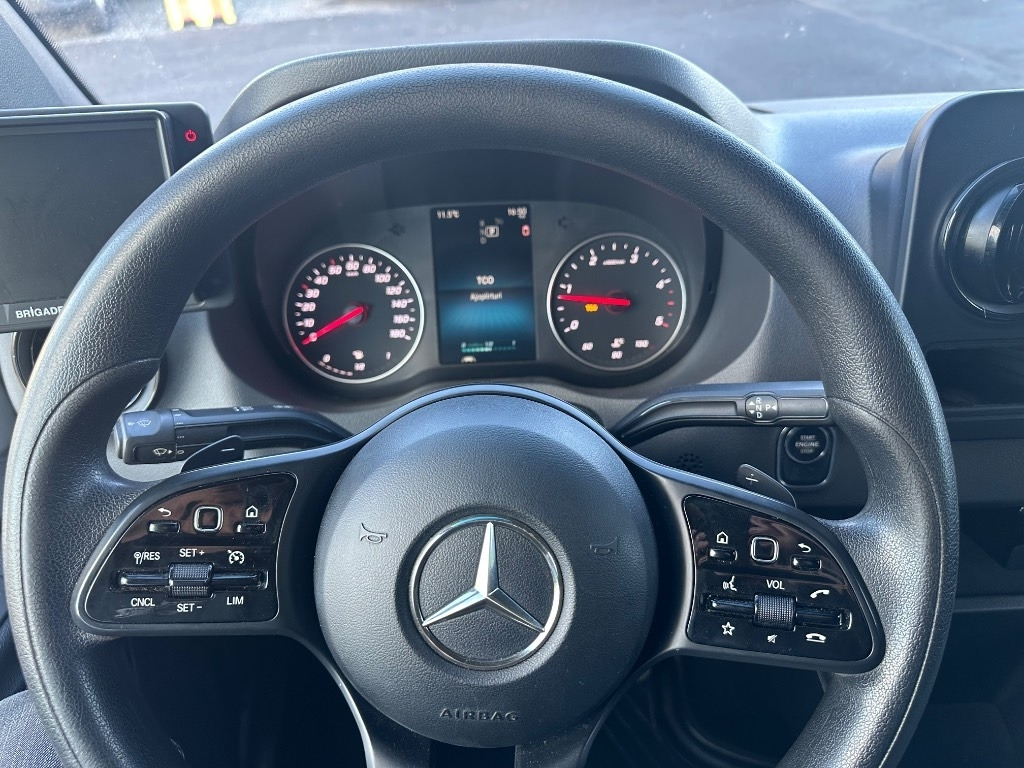 Box van Mercedes-Benz Sprinter 516 Nouseva kori: picture 21 Box van Mercedes-Benz Sprinter 516 Nouseva kori: picture 21