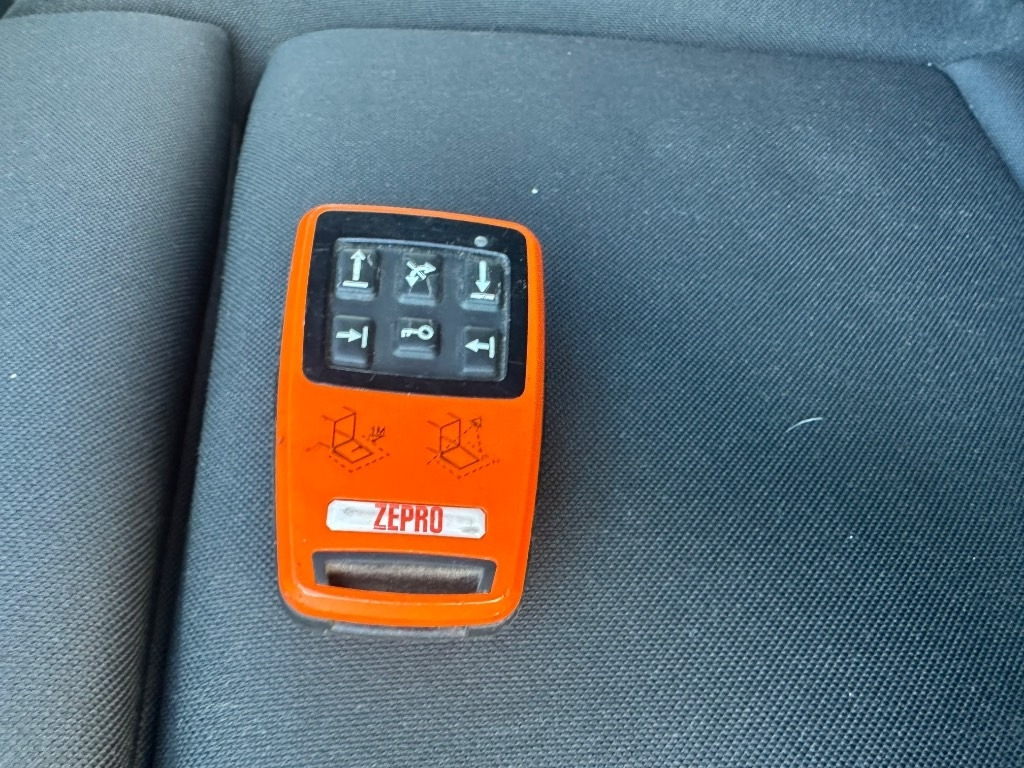 Box van Mercedes-Benz Sprinter 516 Nouseva kori: picture 14 Box van Mercedes-Benz Sprinter 516 Nouseva kori: picture 14