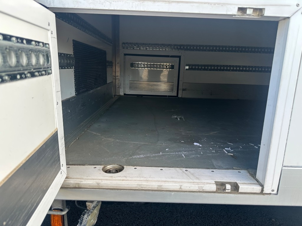 Box van Mercedes-Benz Sprinter 516 Nouseva kori: picture 8 Box van Mercedes-Benz Sprinter 516 Nouseva kori: picture 8