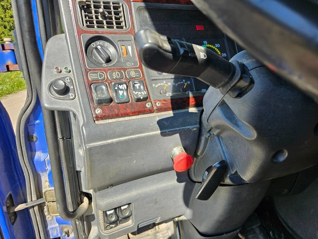 Hook lift truck Scania 164 G 480: picture 19
