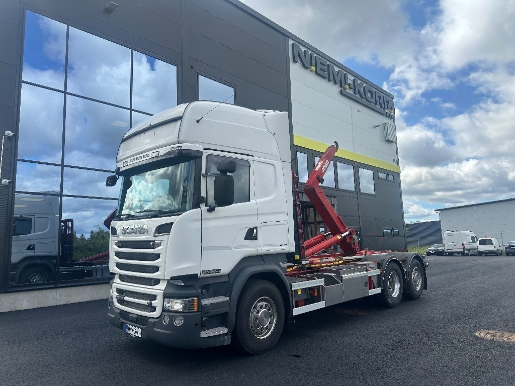 Scania R520 6x2*4 - Hook lift truck: picture 1 Scania R520 6x2*4 - Hook lift truck: picture 1