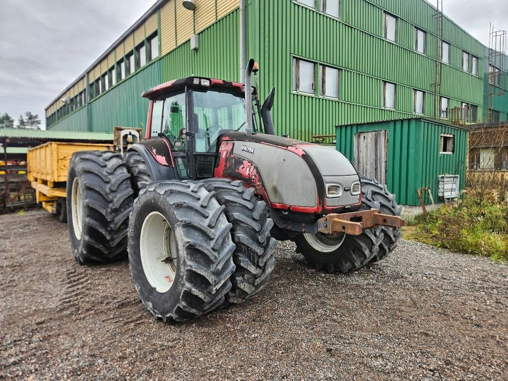 Valtra T 170 - Farm tractor: picture 2 Valtra T 170 - Farm tractor: picture 2
