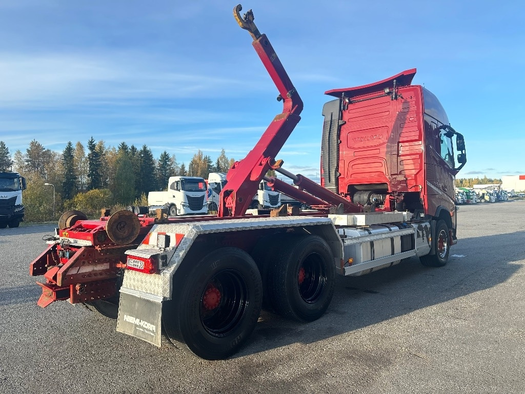 Volvo FH13 540 6x4 - Hook lift truck: picture 4 Volvo FH13 540 6x4 - Hook lift truck: picture 4