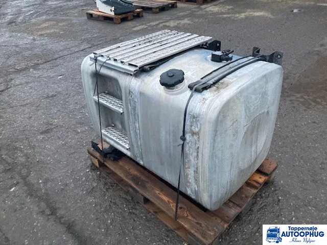 MAN Diesel tank 460 liter MAN 81.12201-5933 - Fuel tank for Truck: picture 4 MAN Diesel tank 460 liter MAN 81.12201-5933 - Fuel tank for Truck: picture 4