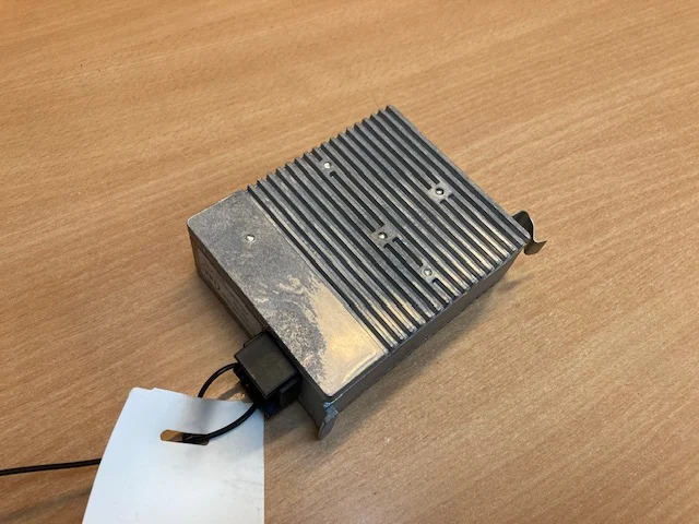 Mercedes A0015421625 – Mercedes voltage converter - Electrical system for Truck: picture 1 Mercedes A0015421625 – Mercedes voltage converter - Electrical system for Truck: picture 1