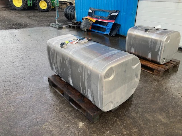 Scania Diesel tank – Scania 2714200 - Fuel tank for Truck: picture 5 Scania Diesel tank – Scania 2714200 - Fuel tank for Truck: picture 5