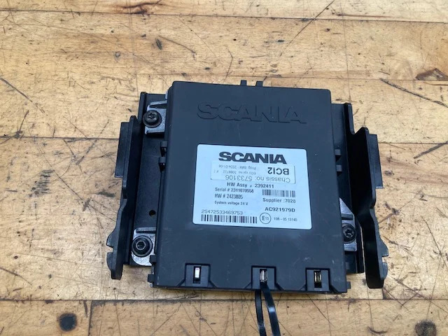 Scania ECU BWE – Scania 3088722 – Scania 3203504 - ECU for Truck: picture 1 Scania ECU BWE – Scania 3088722 – Scania 3203504 - ECU for Truck: picture 1