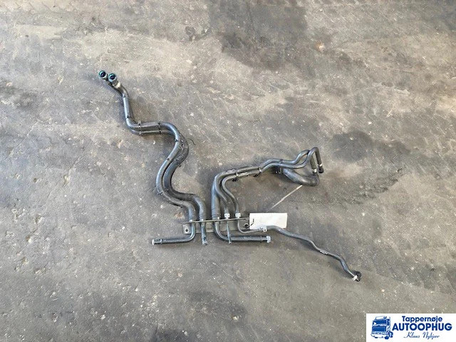 Scania Køleslanger – Scania 2327825 - Engine and parts for Truck: picture 1 Scania Køleslanger – Scania 2327825 - Engine and parts for Truck: picture 1