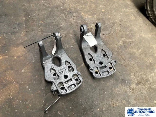 Scania torque rod bracket – Scania 2386357 - Axle and parts for Truck: picture 2 Scania torque rod bracket – Scania 2386357 - Axle and parts for Truck: picture 2
