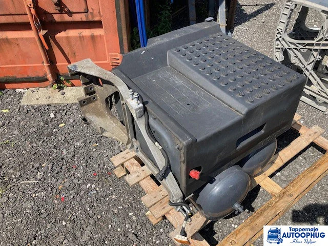 Volvo batterikasse – Volvo battery box – Volvo 22899979 - Body and exterior for Truck: picture 2 Volvo batterikasse – Volvo battery box – Volvo 22899979 - Body and exterior for Truck: picture 2
