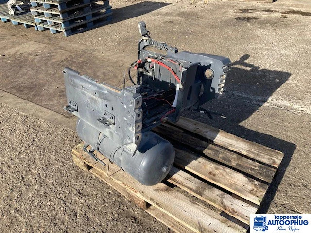 Volvo batterikasse komplet - Battery for Truck: picture 4 Volvo batterikasse komplet - Battery for Truck: picture 4