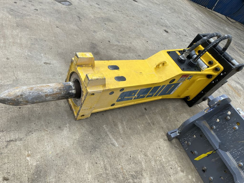 Epiroc MB1650D - Hydraulic hammer for Construction machinery: picture 5 Epiroc MB1650D - Hydraulic hammer for Construction machinery: picture 5