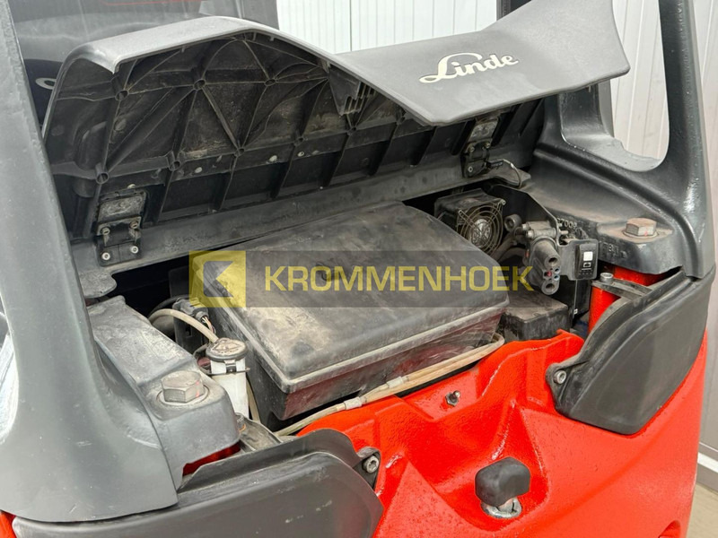 Electric forklift Linde E 30 HL-01/600: picture 16