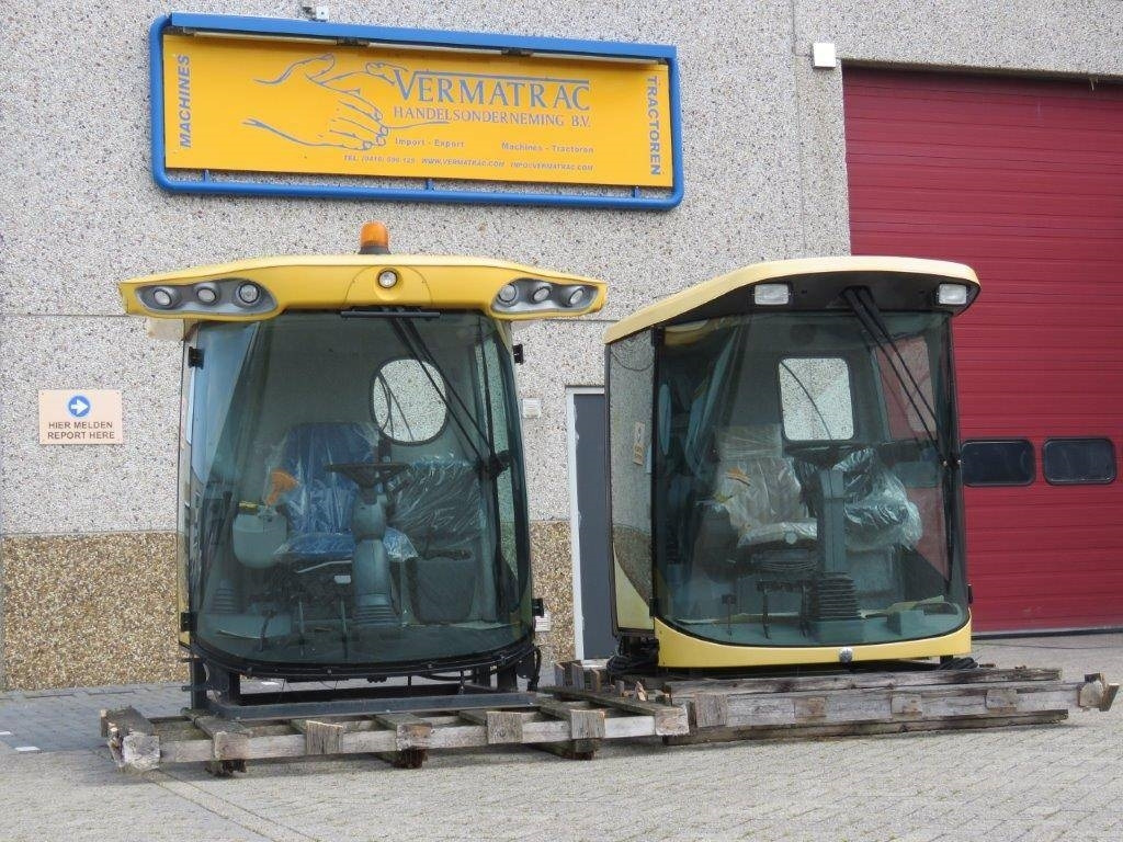 New Cab for Agricultural machinery CNH Cabine - New Holland TX: picture 39 New Cab for Agricultural machinery CNH Cabine - New Holland TX: picture 39