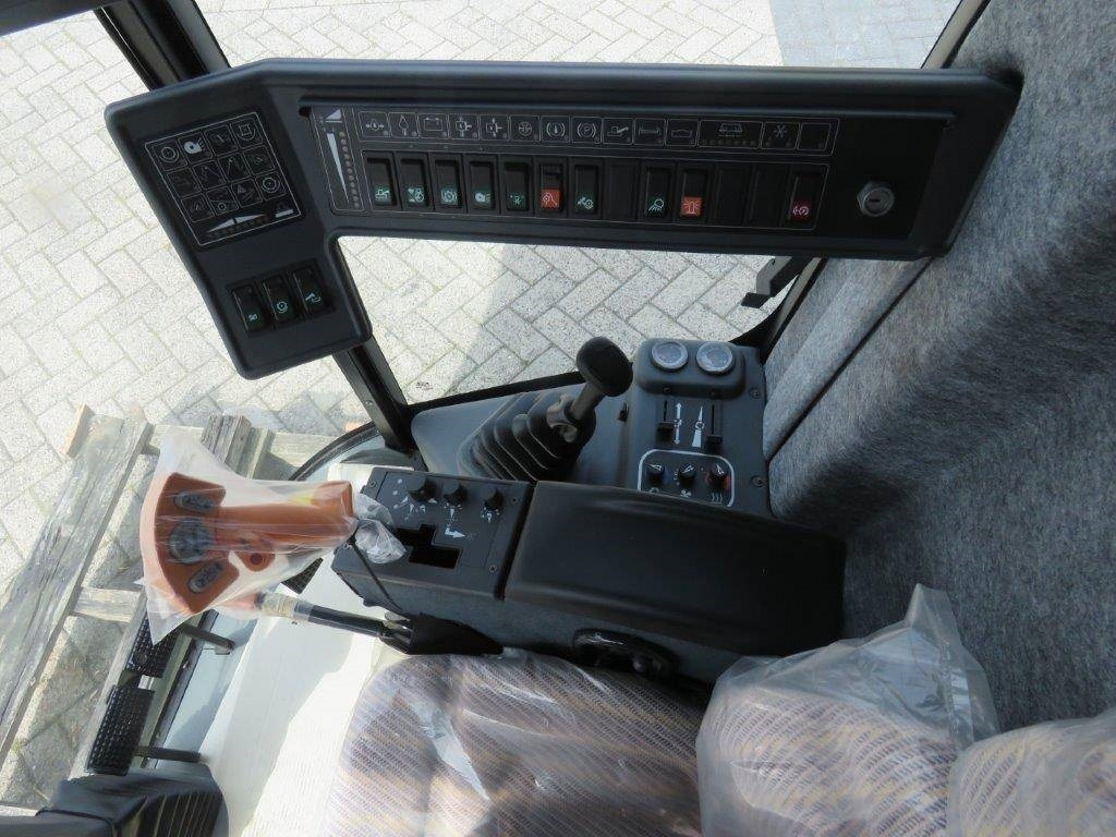 New Cab for Agricultural machinery CNH Cabine - New Holland TX: picture 20 New Cab for Agricultural machinery CNH Cabine - New Holland TX: picture 20