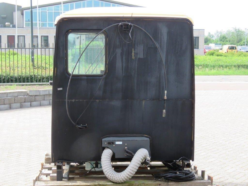 New Cab for Agricultural machinery CNH Cabine - New Holland TX: picture 7 New Cab for Agricultural machinery CNH Cabine - New Holland TX: picture 7