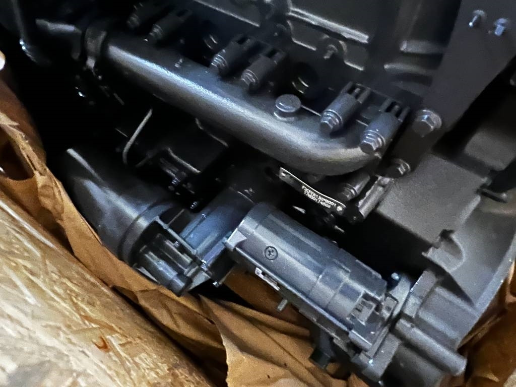 CNH Engine - CNH - F2CFE613G - Engine for Agricultural machinery: picture 4 CNH Engine - CNH - F2CFE613G - Engine for Agricultural machinery: picture 4