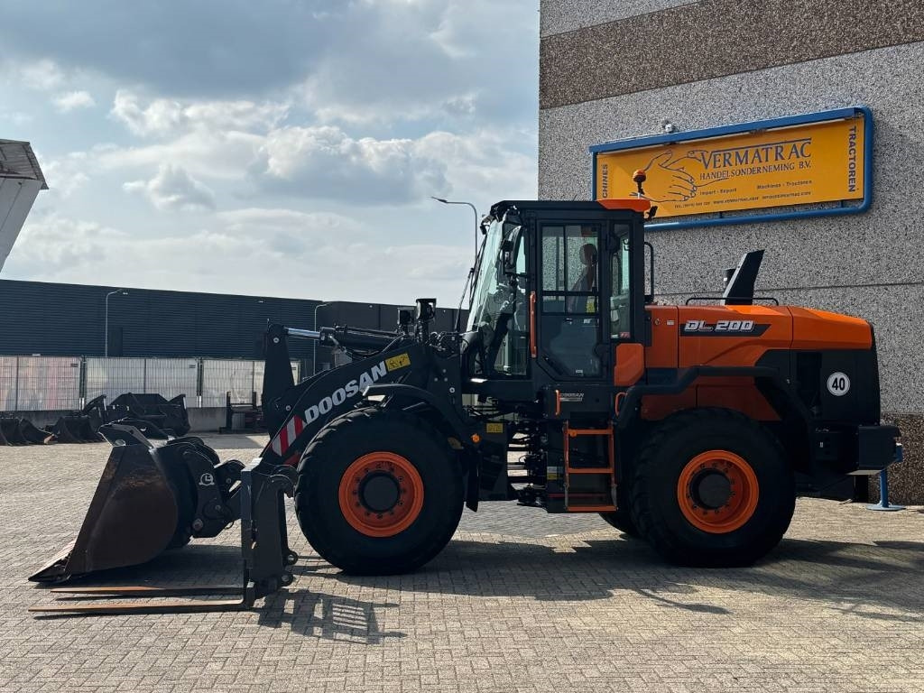 Doosan DEVELON /DL200-7, central lubrication, 2022 - Skid steer loader: picture 3 Doosan DEVELON /DL200-7, central lubrication, 2022 - Skid steer loader: picture 3