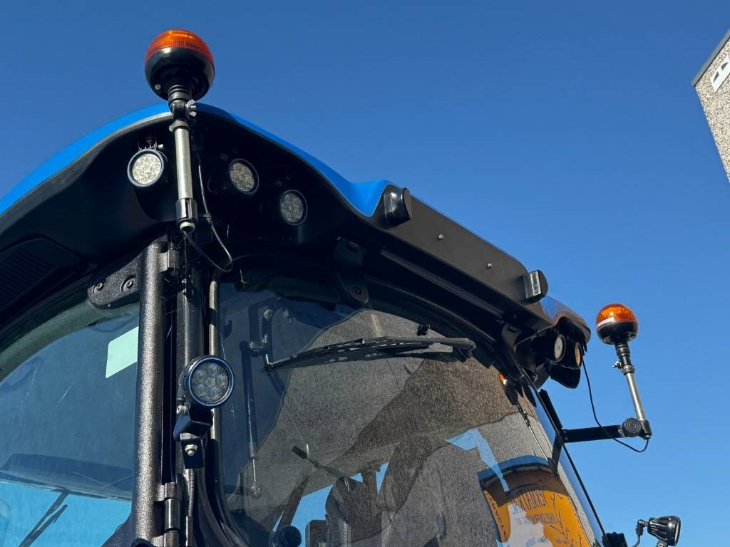 Farm tractor New Holland T7.245 Auto Command, GPS complete, frontlinkage: picture 16 Farm tractor New Holland T7.245 Auto Command, GPS complete, frontlinkage: picture 16