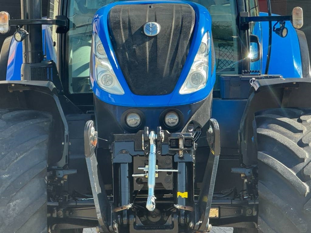 Farm tractor New Holland T7.245 Auto Command, GPS complete, frontlinkage: picture 7 Farm tractor New Holland T7.245 Auto Command, GPS complete, frontlinkage: picture 7