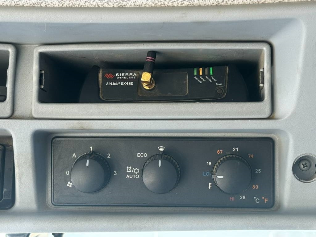 Farm tractor New Holland T7.245 Auto Command, GPS complete, frontlinkage: picture 22 Farm tractor New Holland T7.245 Auto Command, GPS complete, frontlinkage: picture 22