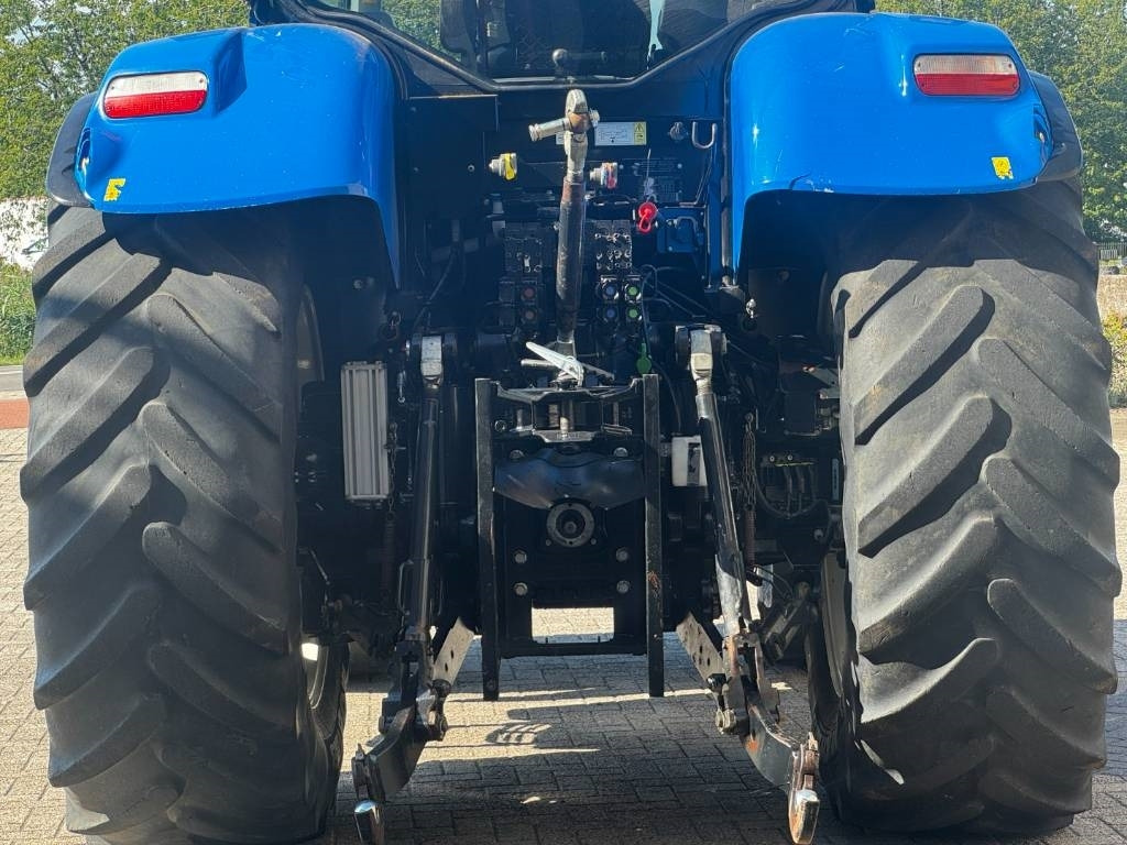 Farm tractor New Holland T7.245 Auto Command, GPS complete, frontlinkage: picture 11 Farm tractor New Holland T7.245 Auto Command, GPS complete, frontlinkage: picture 11