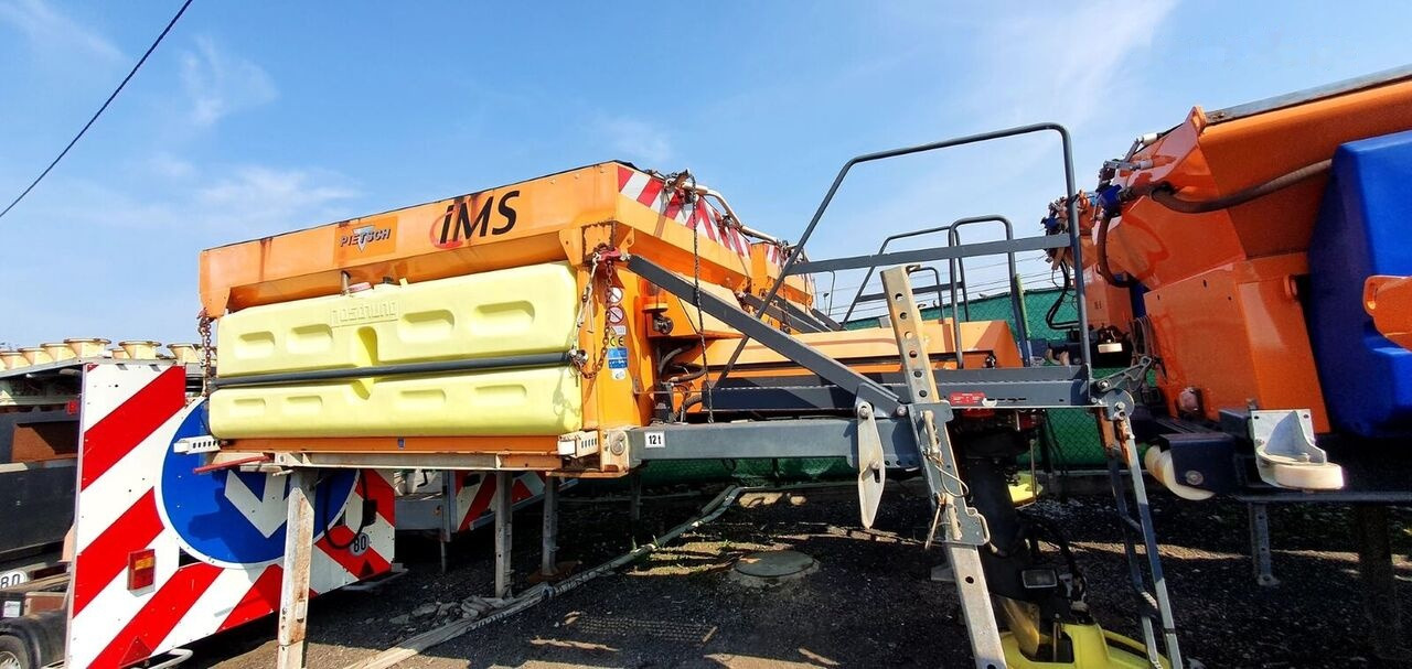 Schmidt KUPPER WEISSER 5m3 - Sand/ Salt spreader for Municipal/ Special vehicle: picture 2 Schmidt KUPPER WEISSER 5m3 - Sand/ Salt spreader for Municipal/ Special vehicle: picture 2