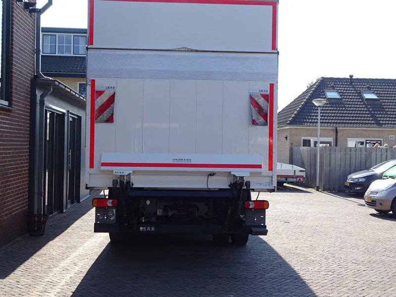 DAF LF 260 16 TON SLEEPER BOX 720X250X244 LBW 1.5 T - Box truck: picture 2 DAF LF 260 16 TON SLEEPER BOX 720X250X244 LBW 1.5 T - Box truck: picture 2