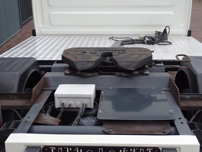 Iveco Daily 35.210 PK Be Trekker 10.4 Ton Airco - Tractor unit: picture 3 Iveco Daily 35.210 PK Be Trekker 10.4 Ton Airco - Tractor unit: picture 3