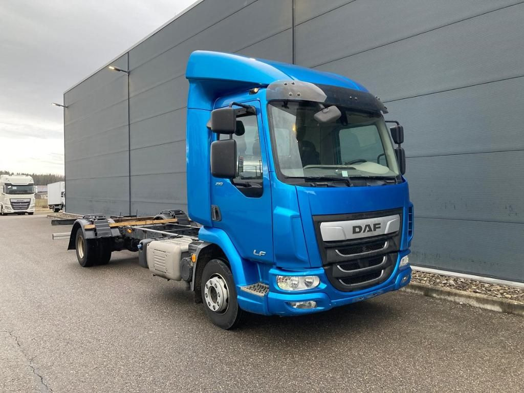 DAF LF 210 FA Standheizung / 5.00m Rd / 7.490kg - Cab chassis truck: picture 1 DAF LF 210 FA Standheizung / 5.00m Rd / 7.490kg - Cab chassis truck: picture 1