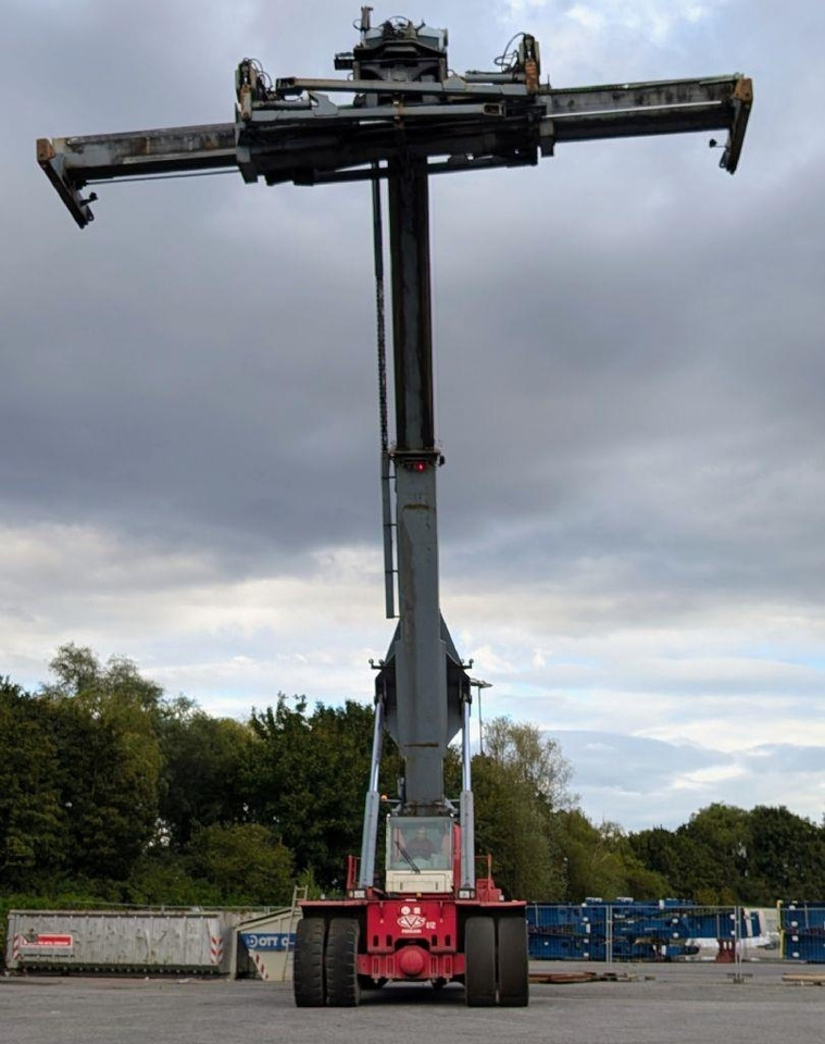 CVS Ferrari F377.5 PB - Reach stacker: picture 4 CVS Ferrari F377.5 PB - Reach stacker: picture 4