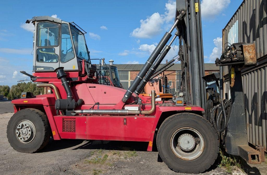Kalmar DCF100-45E7 - Container handler: picture 2 Kalmar DCF100-45E7 - Container handler: picture 2