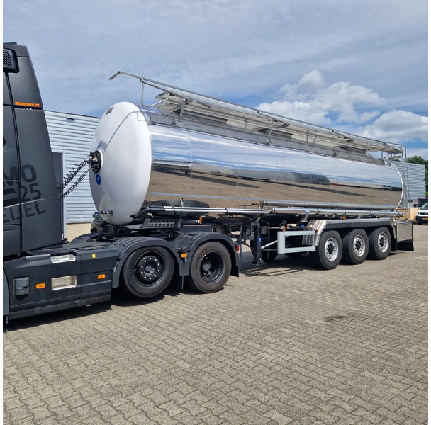 Magyar 36000 liter 1 kamer levensmiddelen tankoplegger TE HUUR / TE KOOP - Tank semi-trailer: picture 1 Magyar 36000 liter 1 kamer levensmiddelen tankoplegger TE HUUR / TE KOOP - Tank semi-trailer: picture 1