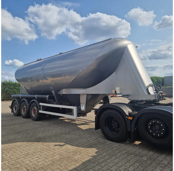 Zvvz 38000 liter aluminium GMP, veevoeder onderlosser met Vogelsang pomp - Tank semi-trailer: picture 5 Zvvz 38000 liter aluminium GMP, veevoeder onderlosser met Vogelsang pomp - Tank semi-trailer: picture 5