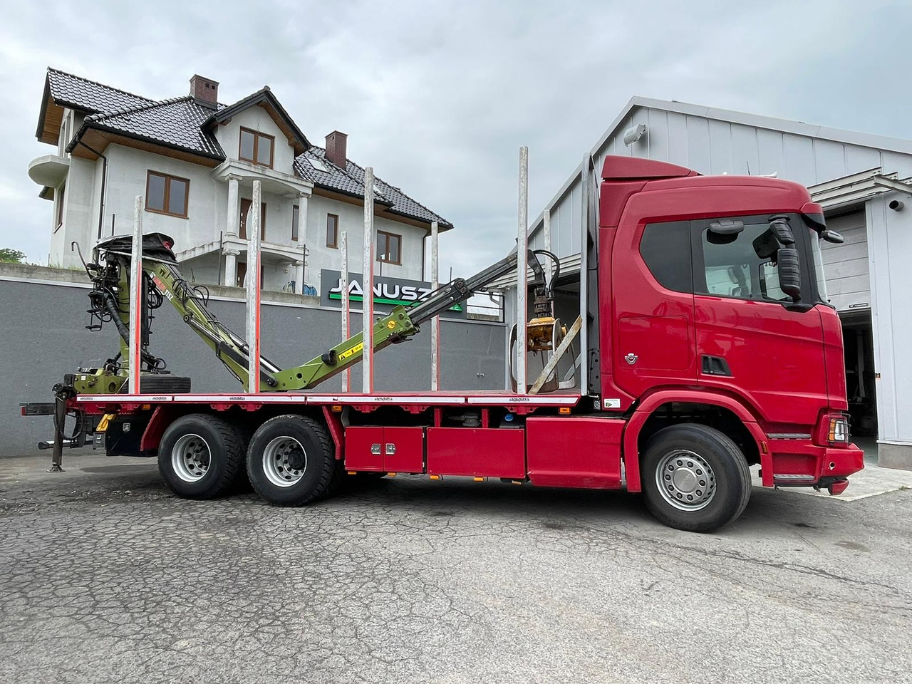 SCANIA R520 XT - Timber truck: picture 5 SCANIA R520 XT - Timber truck: picture 5