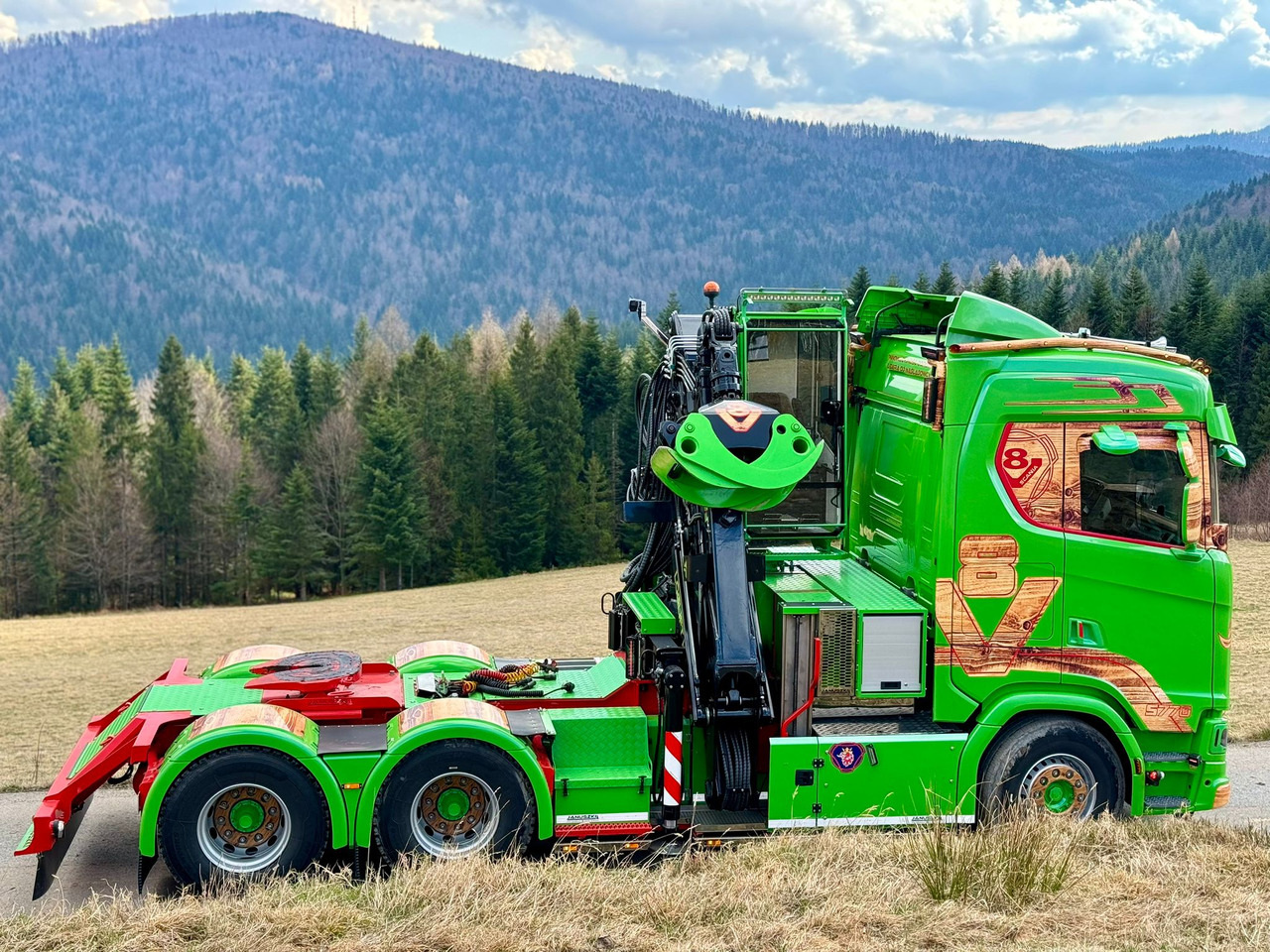 Tractor unit SCANIA S770 V8: picture 9