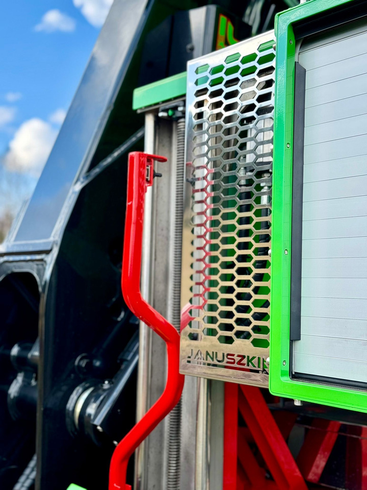 Tractor unit SCANIA S770 V8: picture 11