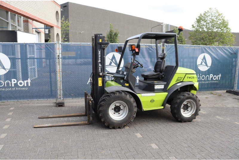 AGRIMAC-AGRIA TW25-4 - Rough terrain forklift: picture 1 AGRIMAC-AGRIA TW25-4 - Rough terrain forklift: picture 1